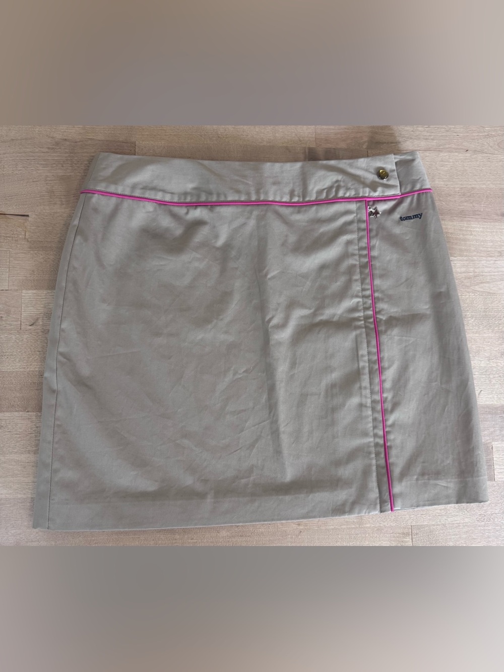 Tommy Hilfiger y2k khaki zip wrap skirt